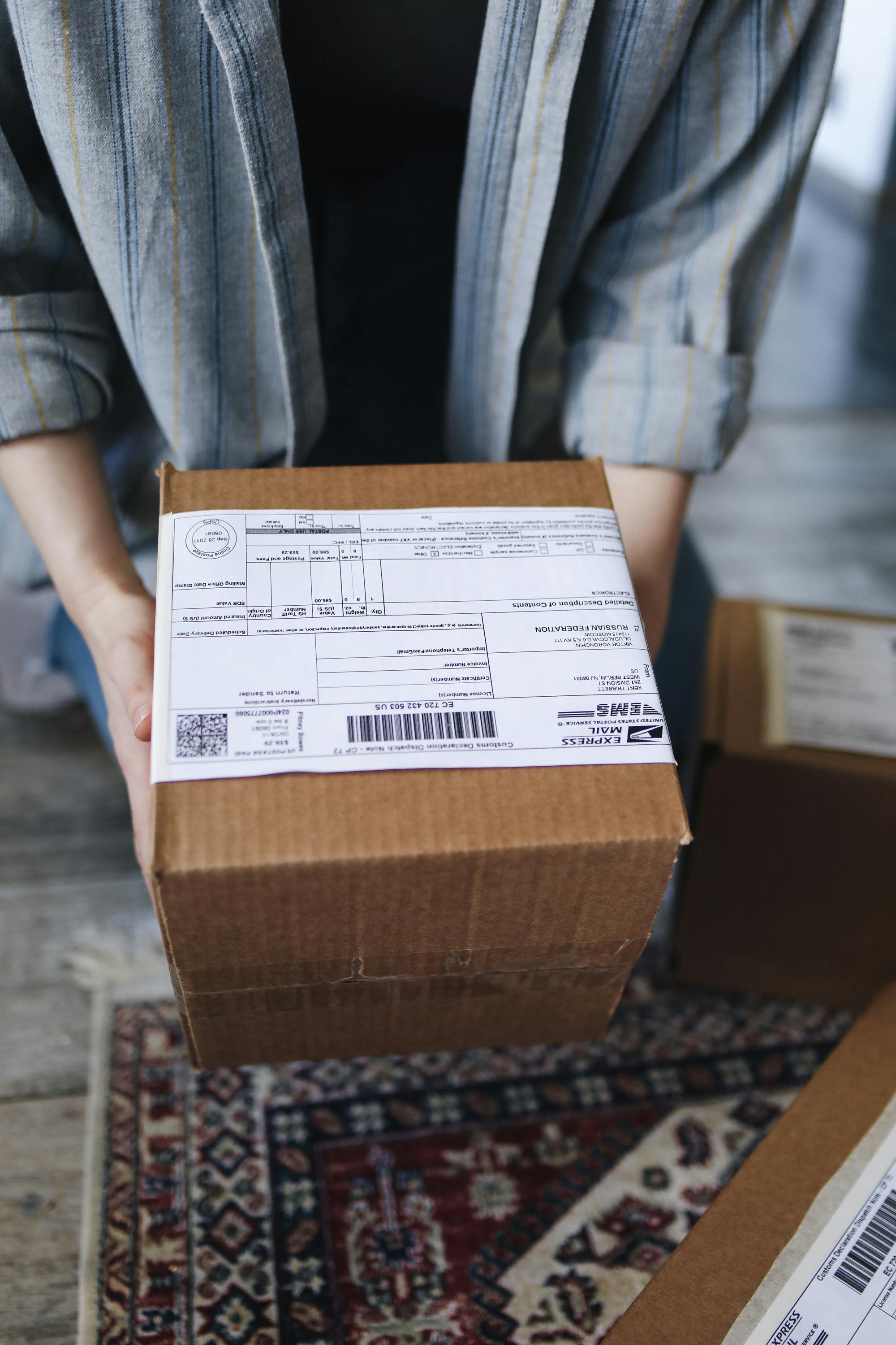 Packing and delivery preparation visual